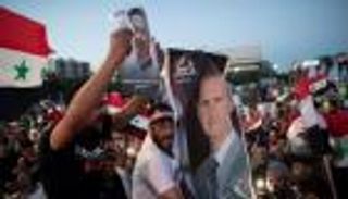 كيف تعامل العالم مع فوز الأسد؟.. معسكران شرقي وغربي