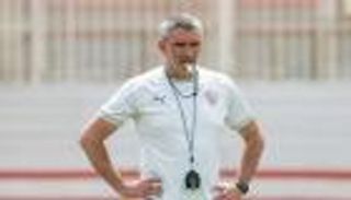 العقوبات تضرب الزمالك قبل مواجهة الجونة.. وكارتيرون يعلق