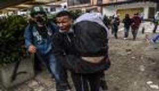 مقتل 10 متظاهرين خلال فض احتجاجات بكولومبيا