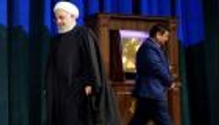 الانتخابات تزلزل إيران.. تصدع بالحكومة وانهيار في العملة