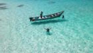 من عين المكان.. تقرير بريطاني ينسف مزاعم وجود قوات إماراتية بسقطرى اليمنية