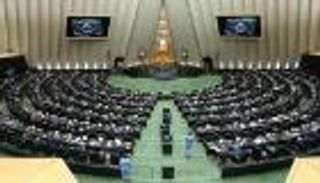 السفر بإذن أمني.. قانون مرتقب بإيران يحتجز المسؤولين