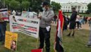 عراقيون من أمام البيت الأبيض: أوقفوا تدخلات إيران