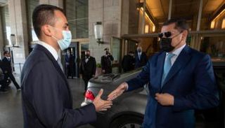 جانب من استقبال دي مايو لرئيس الحكومة الليبي في روما. 