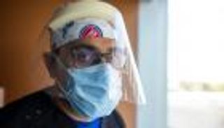 كورونا يغلق المصانع ويفرض القيود في جنوب شرق آسيا