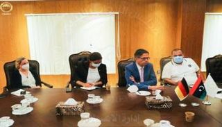 السفير الألماني في ليبيا وأعضاء لجنة الشؤون الخارجية بالبرلمان