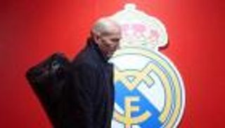 زيدان يكشف المستور في رساله مطولة.. لماذا ترك ريال مدريد؟