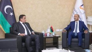 المنفي في زيارة لمفوضية الانتخابات