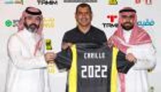 بعدما أعاده لمقارعة الكبار.. اتحاد جدة يجدد عقد كاريلي