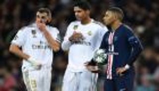 هل يصطاد ريال مدريد صفقته المنتظرة بـ"السفير بنزيما"؟