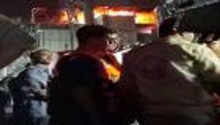 حريق بأكبر سفينة دعم لوجستي تابعة للبحرية الإيرانية