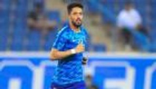 من الملعب إلى الميركاتو.. هتان باهبري يشعل صراعا جديدا بين الشباب والهلال