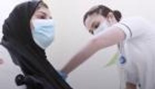 الإمارات تقدم 13.1 مليون جرعة من لقاحات كورونا