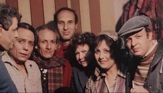 سامي السلاموني إلى جوار عادل إمام خلال تصوير فيلم الحريف