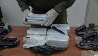 جانب من المواد التي تم ضبطها