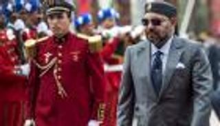 العاهل المغربي يوجه باستمرار الحكومة في أداء مهامها لنهاية ولايتها