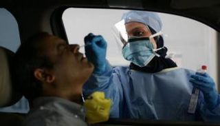 فحص كورونا في الإمارات