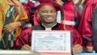 موحد كوت ديفوار.. دروجبا يتلقى تكريما رفيع المستوى