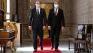 فرنسا تنعش تونس بـ7 اتفاقيات.. حصاد زيارة "كاستكس" 