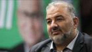 ضابط إسرائيلي: الساسة باعوا أرواحهم للشيطان بالاتفاق مع الإخوان