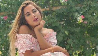 الفنانة البحرينية ريم أرحمة