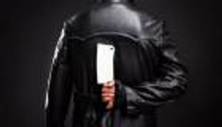 جريمة بشعة في مصر.. شاب يقتل والديه وطفلين بساطور