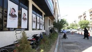 الدعاية للانتخابات الرئاسية في إيران تنتشر في كل مكان- رويترز