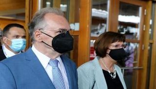  راينر هاسلوف رئيس ولاية ساكسونيا وزوجته