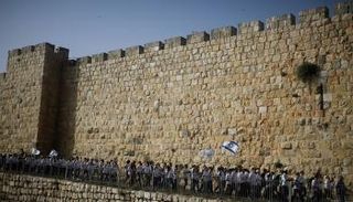 مسيرة أعلام بالقدس في مايو الماضي