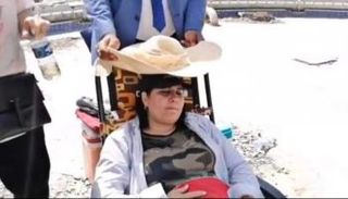 عبير موسى خلال اعتصامها أمام البرلمان للمطالبة بإسقاط الغنوشي