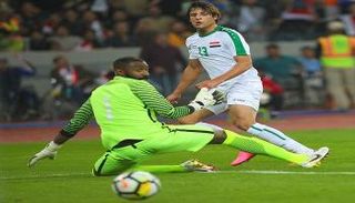مهند علي "ميمي" لاعب منتخب العراق