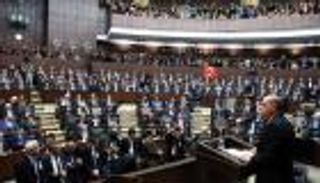 ضجيج المافيا يصدع حزب أردوغان.. 20 برلمانيا يستعدون للانشقاق