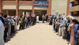 ممر شرفي لطالبة مريضة بالسرطان في مصر