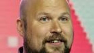 رحلة الملياردير التعيس.. "ماركوس بيرسون" يبيع شركته بتغريدة