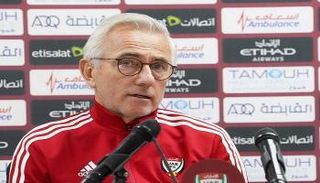 بيرت فان مارفيك مدرب منتخب الإمارات