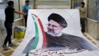 بيانات مزورة.. "بورصة" متشددي إيران في موسم الانتخابات