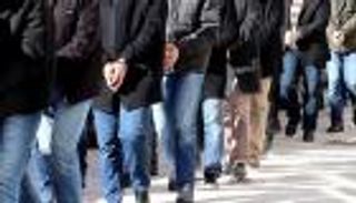 اعتقال 40 طالبا عسكريا بتركيا.. والتهمة غولن