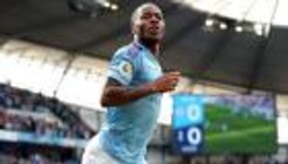 رد غير متوقع.. سترلينج يحسم مستقبله مع مانشستر سيتي