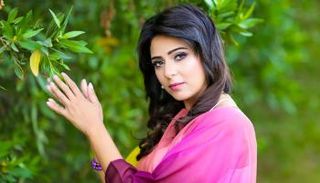 الفنانة المصرية نورهان 