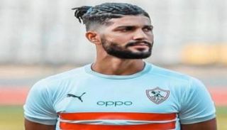 فرجاني ساسي لاعب خط وسط الزمالك