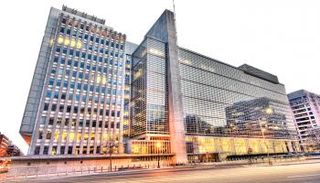 البنك الدولي يرفع توقعاته للنمو العالمي