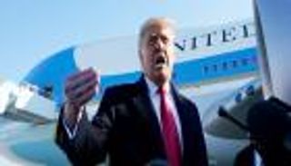 مقاول مفلس يعود بـ"بوينج" للبيت الأبيض.. صفقة طائرات الرئاسة