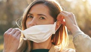 عالم الفيروسات الإيطالي قال إن كورونا الآن في حالة سبات سريرياً