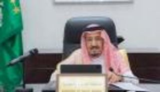 الملك سلمان يتلقى رسالة خطية من سلطان عمان