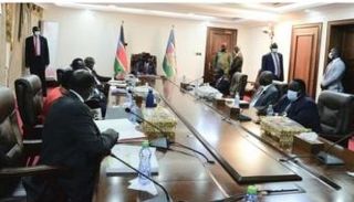 جانب من لقاء سلفاكير ونوابه بالقصر الرئاسي