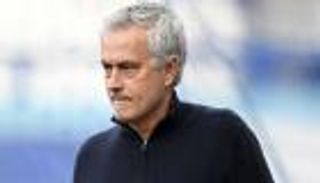 لعبة "كراسي موسيقية".. توتنهام يقترب من خليفة مورينيو