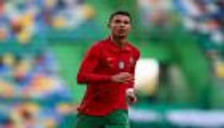 "فتى الـ19 عاما".. كريستيانو رونالدو يُرهب منتخبات يورو 2020