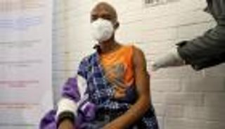 تحذير من "الصحة العالمية" بشأن تطعيمات كورونا في أفريقيا