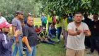 ابتزاز إخواني.. حصار مقر إذاعة تونسية خاصة