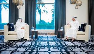 الشيخ عبدالله بن زايد آل نهيان والدكتور نايف فلاح مبارك الحجرف